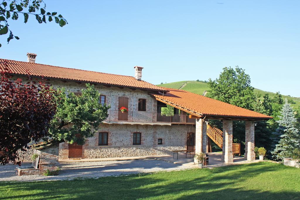 Cascina Stralla Farigliano Exterior foto